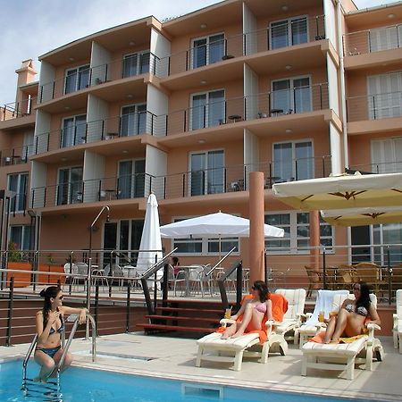 Hotel Tamaris Нови-Винодолски Экстерьер фото