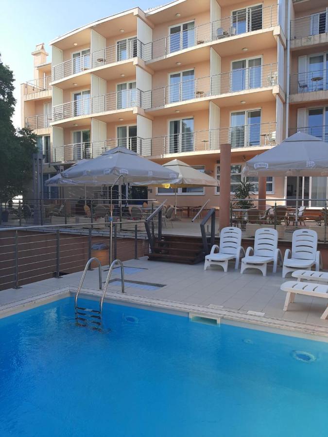 Hotel Tamaris Нови-Винодолски Экстерьер фото