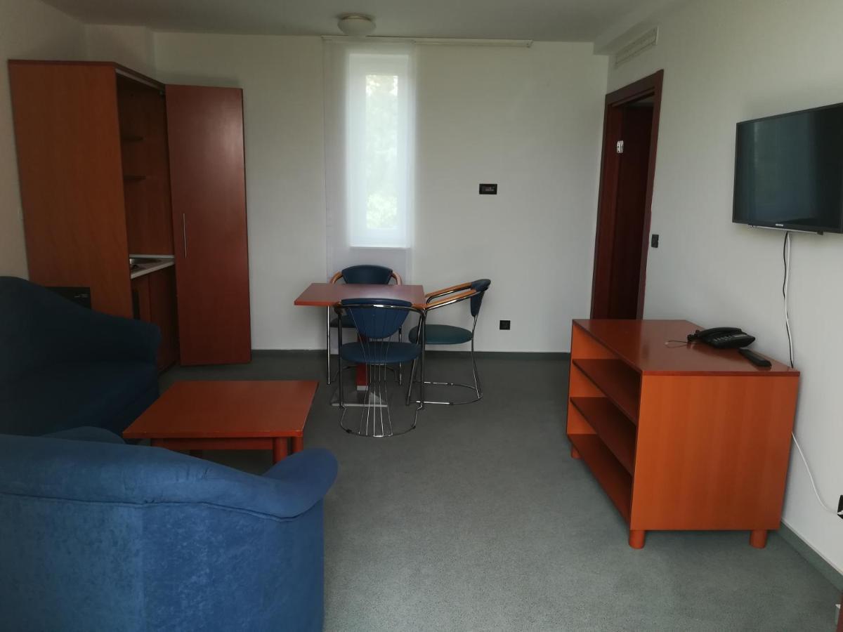 Hotel Tamaris Нови-Винодолски Экстерьер фото