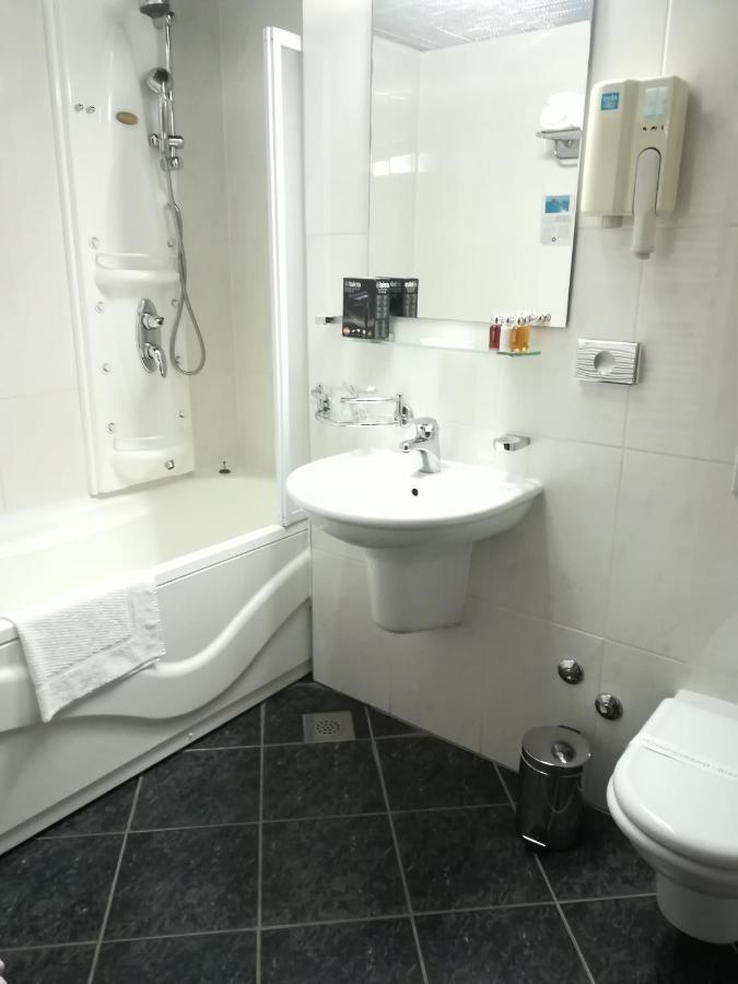 Hotel Tamaris Нови-Винодолски Экстерьер фото