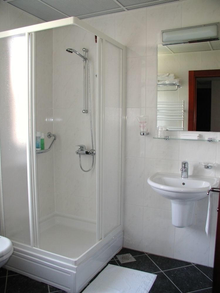 Hotel Tamaris Нови-Винодолски Экстерьер фото